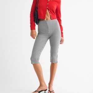 Abercrombie & Fitch High Rise Capri Pant Black Gingham